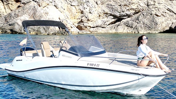 Quicksilver 605 Sundeck